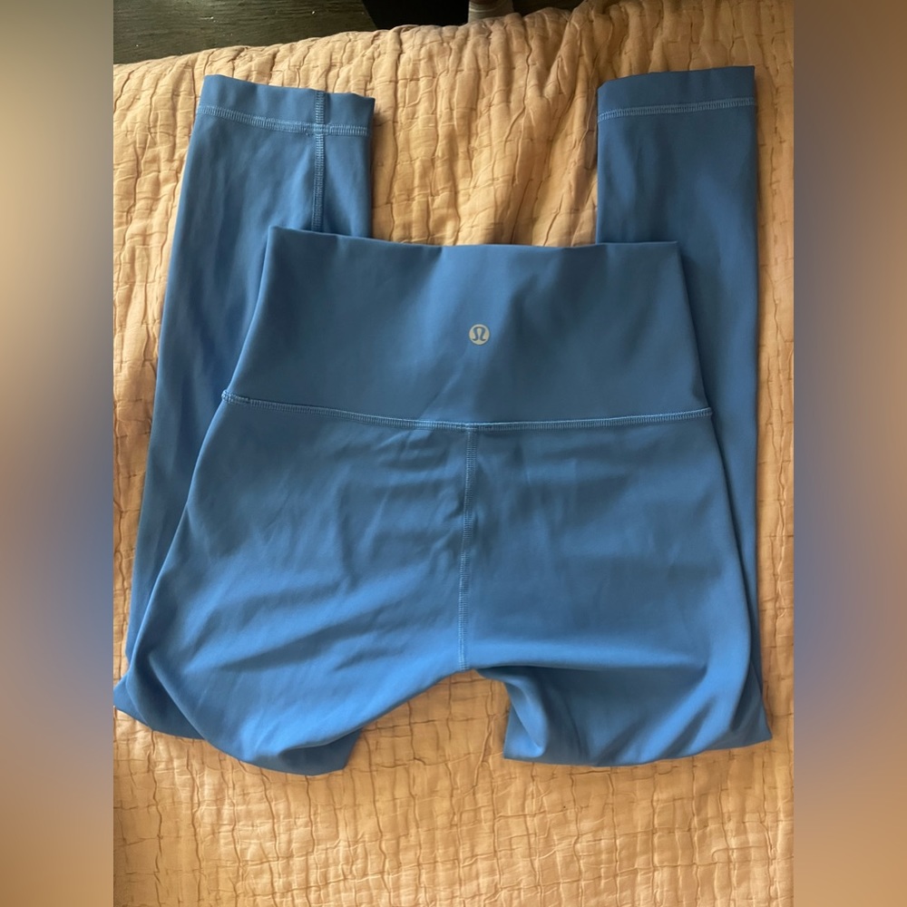 Wunder Under 23” Size 4